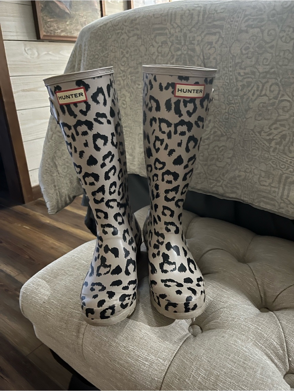 Hunter Women's Tall Leopard-Print Rain Boots in White and Black